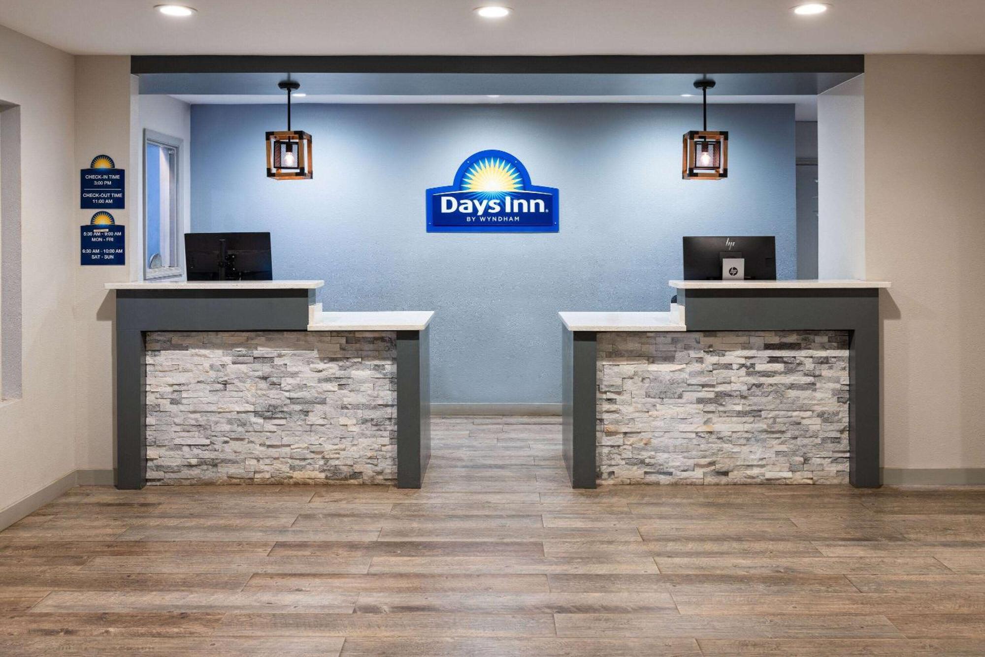 Days Inn By Wyndham Америкус Экстерьер фото